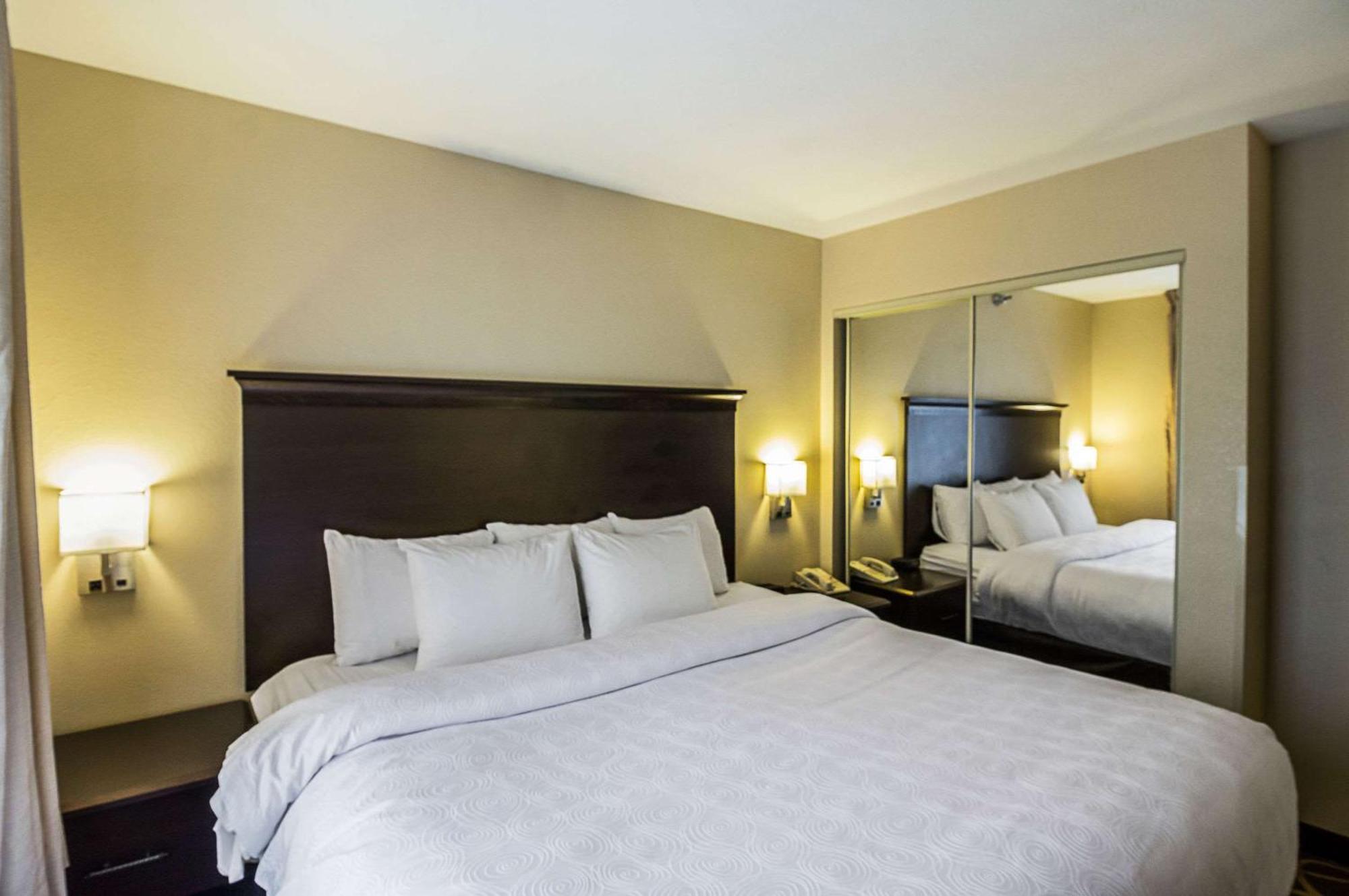 Mainstay Suites Fargo - I-94 Medical Center Εξωτερικό φωτογραφία