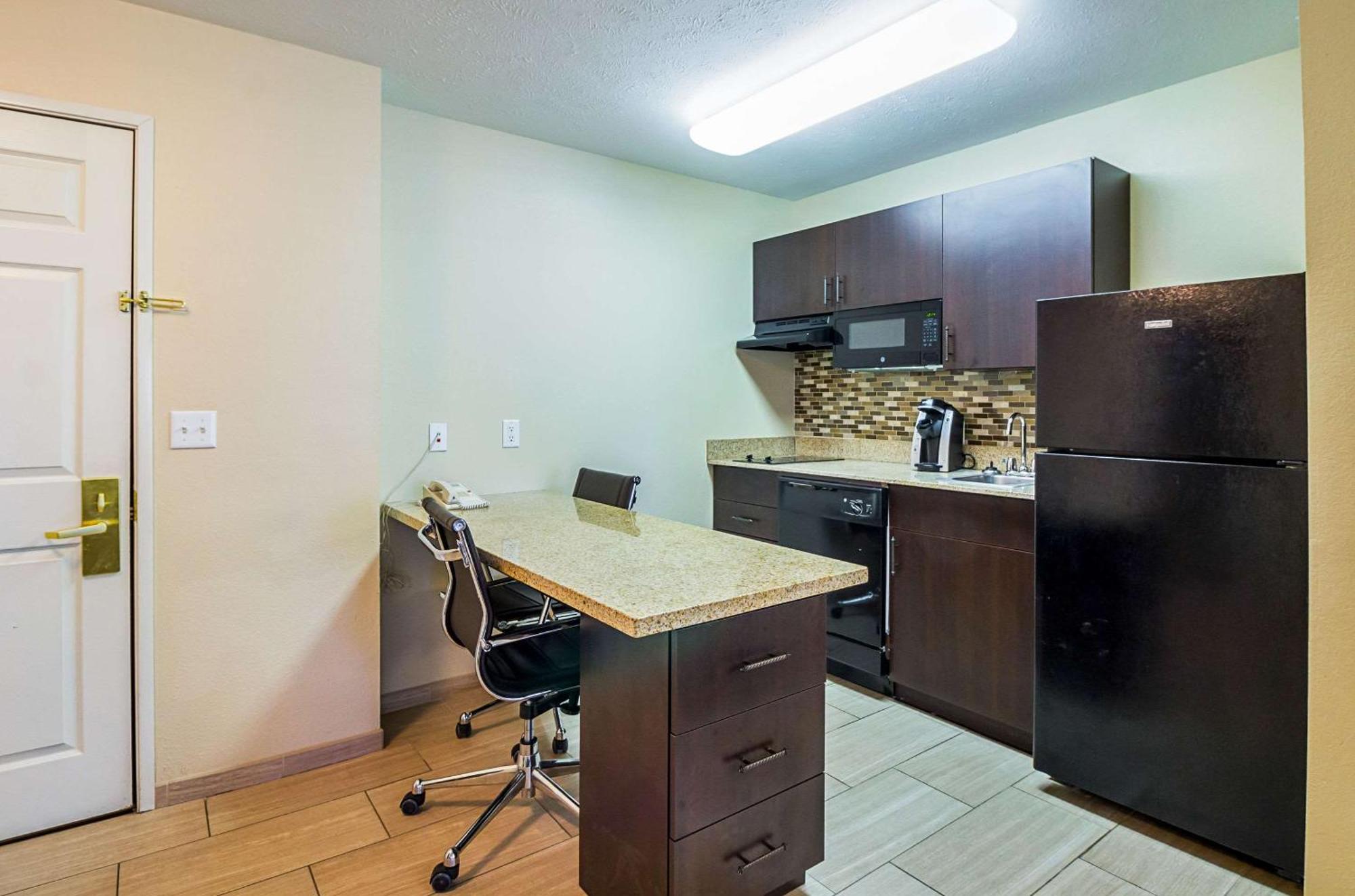 Mainstay Suites Fargo - I-94 Medical Center Εξωτερικό φωτογραφία